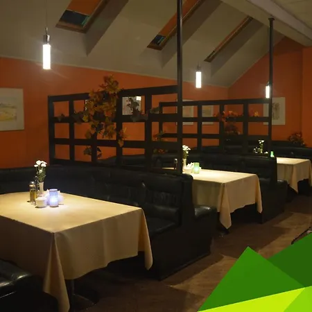 Trawa Sport Hotell 3*